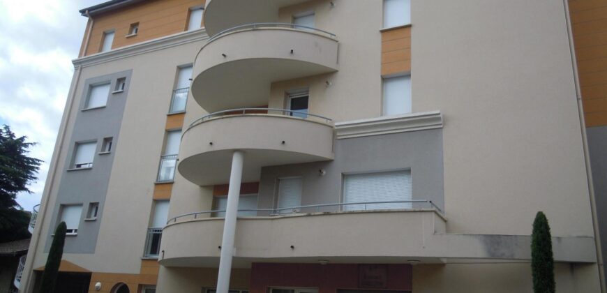 Réf : GES00630019-930, 3 pièce(s), LE PEAGE DE ROUSSILLON