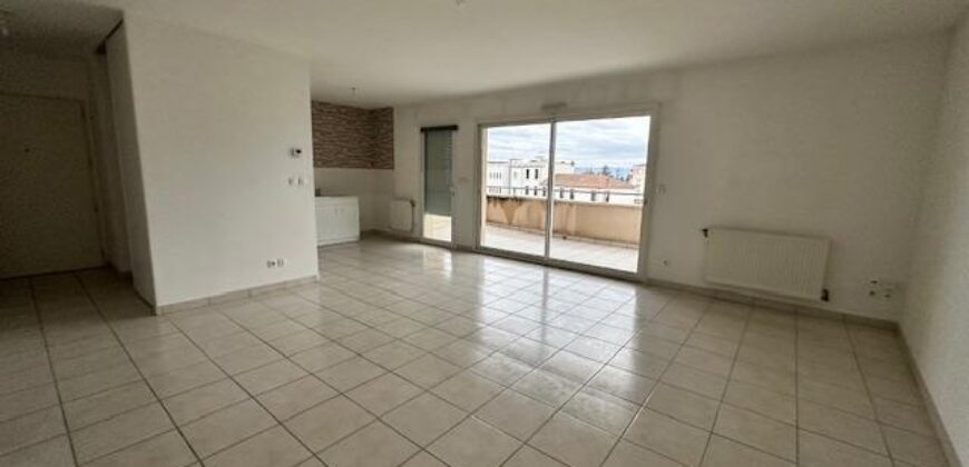 Réf : GES00630019-930, 3 pièce(s), LE PEAGE DE ROUSSILLON