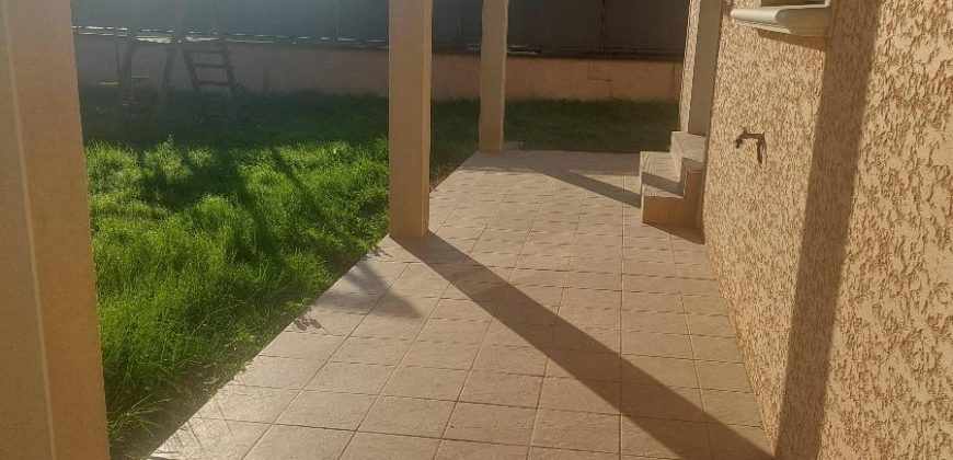 Réf : LMAI115648,  pièce(s), ESTRABLIN