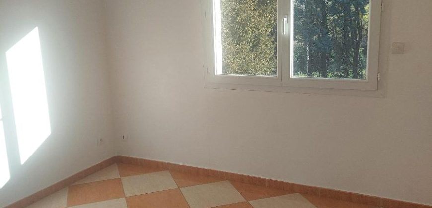 Réf : LMAI115648,  pièce(s), ESTRABLIN