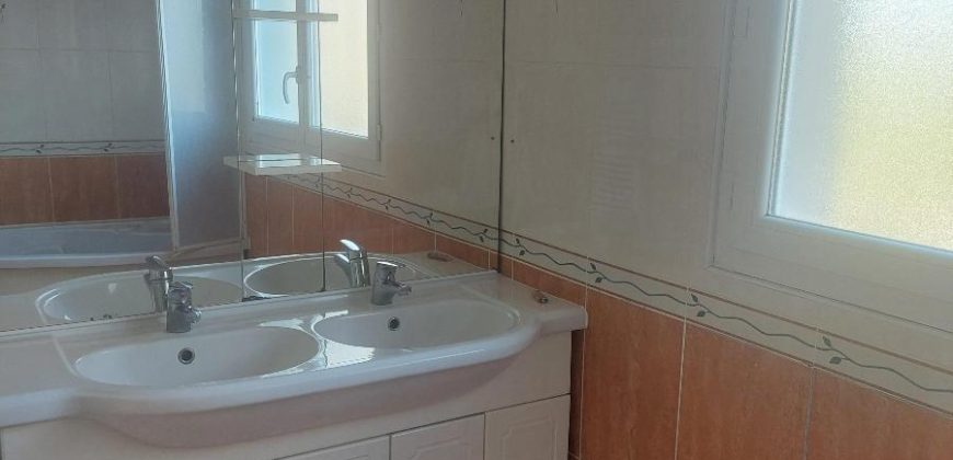 Réf : LMAI115648,  pièce(s), ESTRABLIN