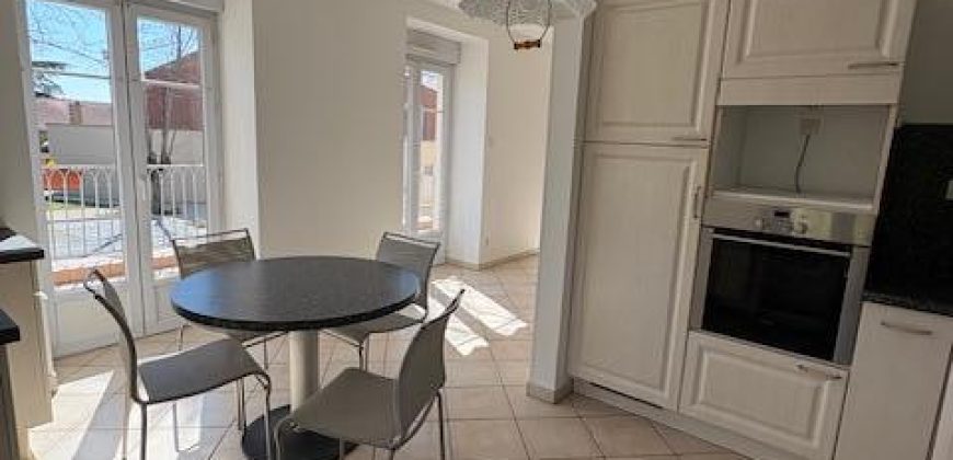 Réf : GES00410007-930, 4 pièce(s), LE PEAGE DE ROUSSILLON