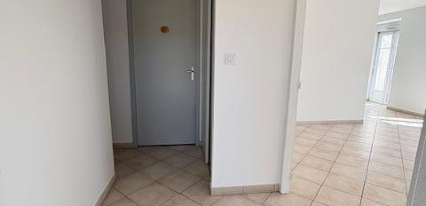 Réf : GES00410007-930, 4 pièce(s), LE PEAGE DE ROUSSILLON