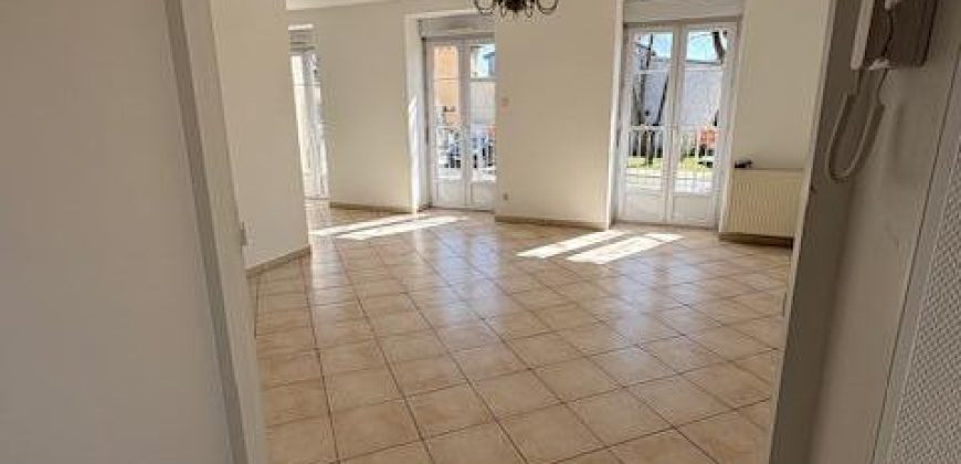 Réf : GES00410007-930, 4 pièce(s), LE PEAGE DE ROUSSILLON