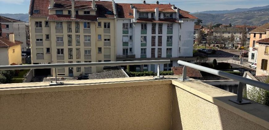 Réf : GES00630019-930, 3 pièce(s), LE PEAGE DE ROUSSILLON