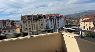 Réf : GES00630019-930, 3 pièce(s), LE PEAGE DE ROUSSILLON