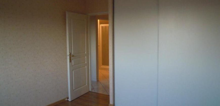Réf : GES00180031-930, 3 pièce(s), LE PEAGE DE ROUSSILLON