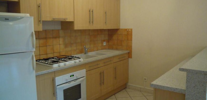 Réf : GES00180031-930, 3 pièce(s), LE PEAGE DE ROUSSILLON