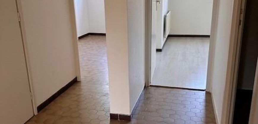 Réf : GES01140014-930, 3 pièce(s), LE PEAGE DE ROUSSILLON