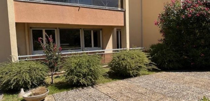 Réf : GES01140014-930, 3 pièce(s), LE PEAGE DE ROUSSILLON