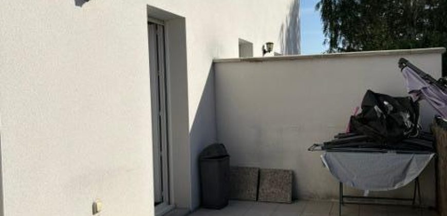 Réf : LMAI115722,  pièce(s), SALAISE SUR SANNE