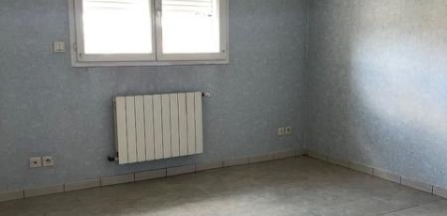 Réf : GES00180028-930, 3 pièce(s), LE PEAGE DE ROUSSILLON
