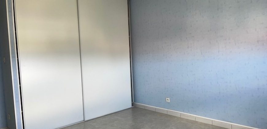 Réf : GES00180028-930, 3 pièce(s), LE PEAGE DE ROUSSILLON