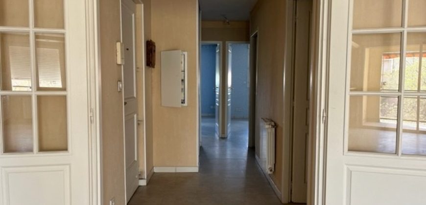 Réf : GES00180028-930, 3 pièce(s), LE PEAGE DE ROUSSILLON