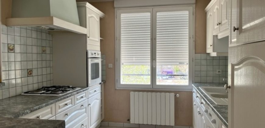 Réf : GES00180028-930, 3 pièce(s), LE PEAGE DE ROUSSILLON